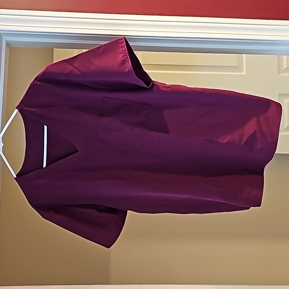 Scrubstar Womens Scrub Top, Size L, Burgundy EUC